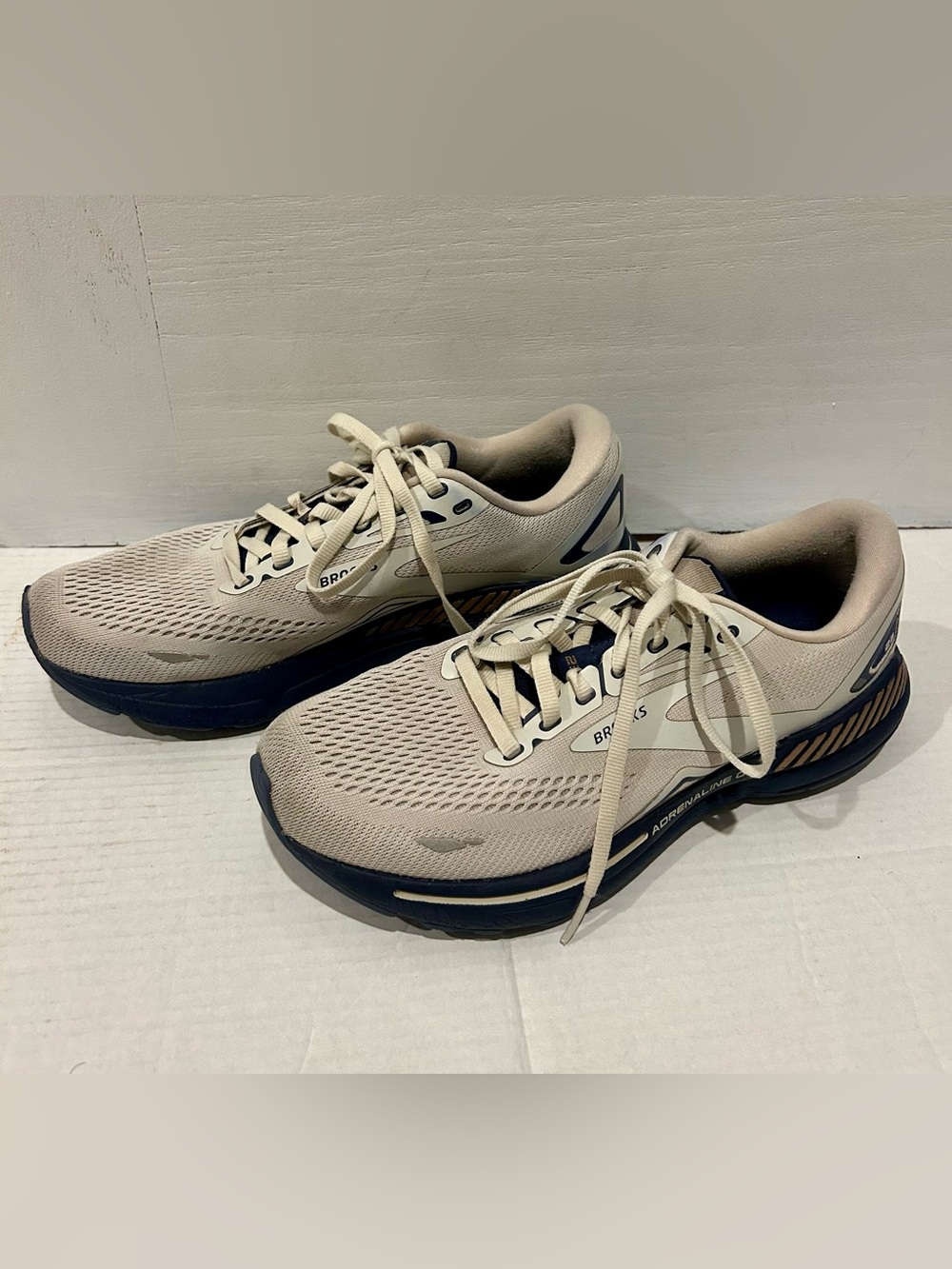 Brooks Men’s Adrenaline GTS Athletic Shoes - Beige and Navy - Picture 2 of 5